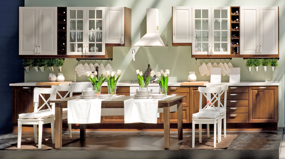 Customized kitchen cabinets